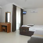Hotel Pera 3*