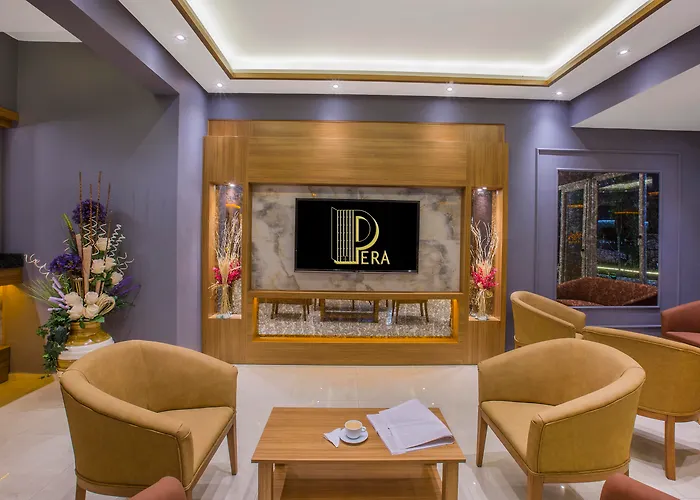 Otel Pera 3*